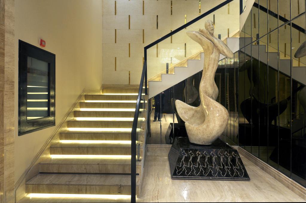 The Cove Hotel Panchkula Buitenkant foto